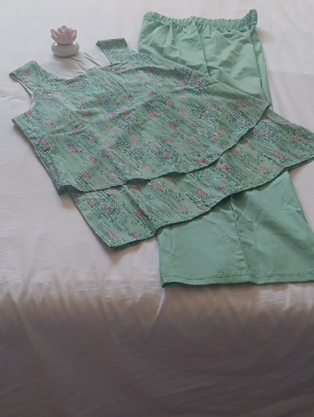 Source Unknown Mint Green Layered Floral Tank Top And Coordinating Pant.New
